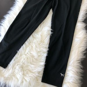 Pink by Victoria’s Secret cropped legging M